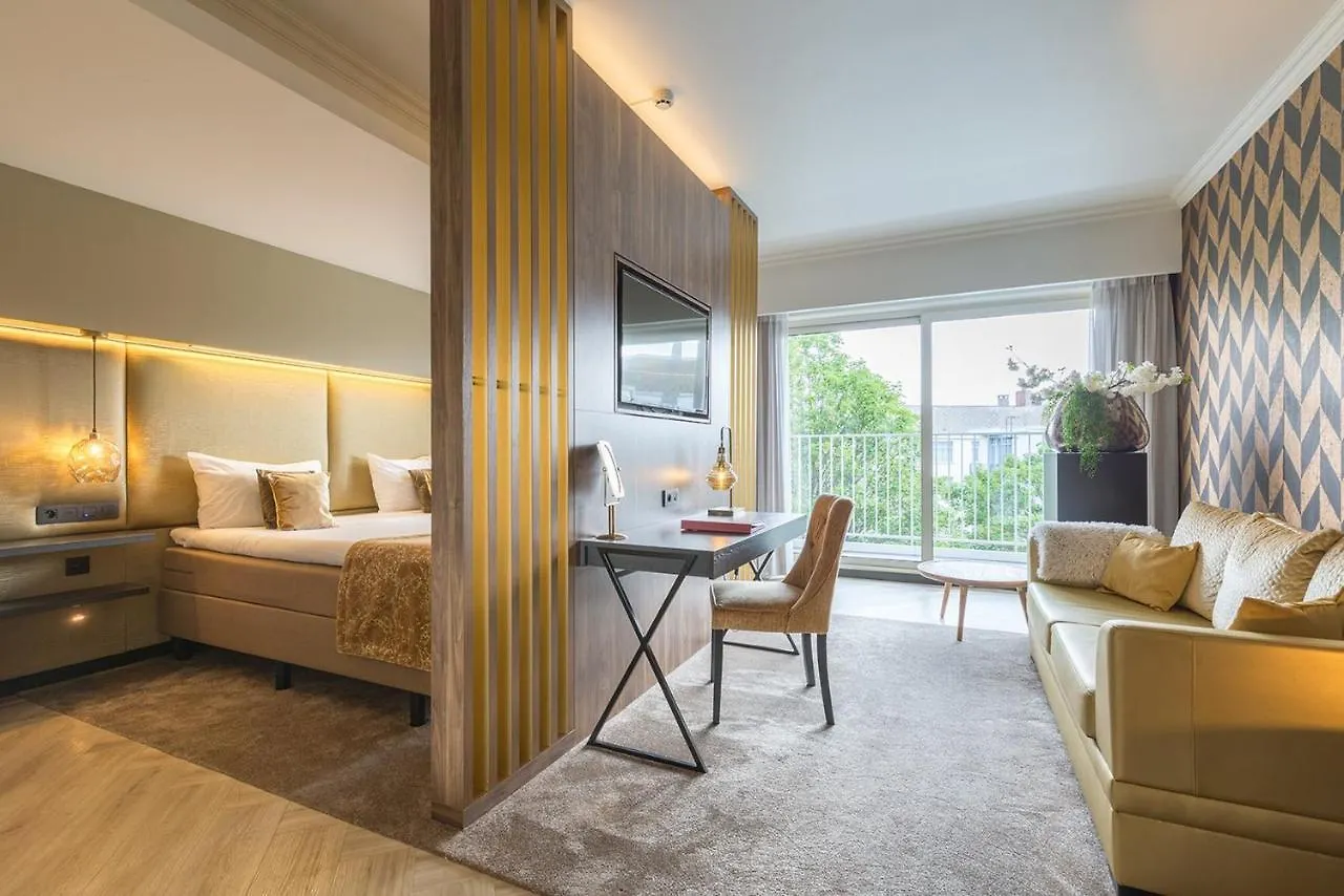 Leonardo Hotel Antwerp The Plaza 4*,