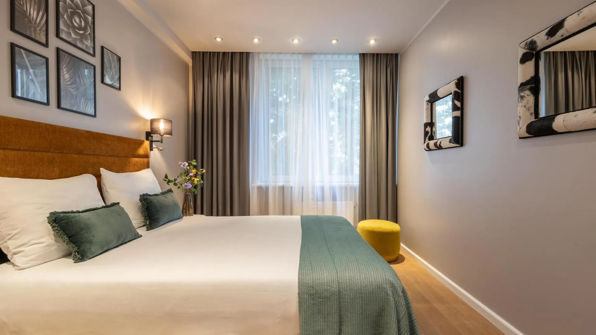 Leonardo Hotel Antwerp The Plaza Bélgica