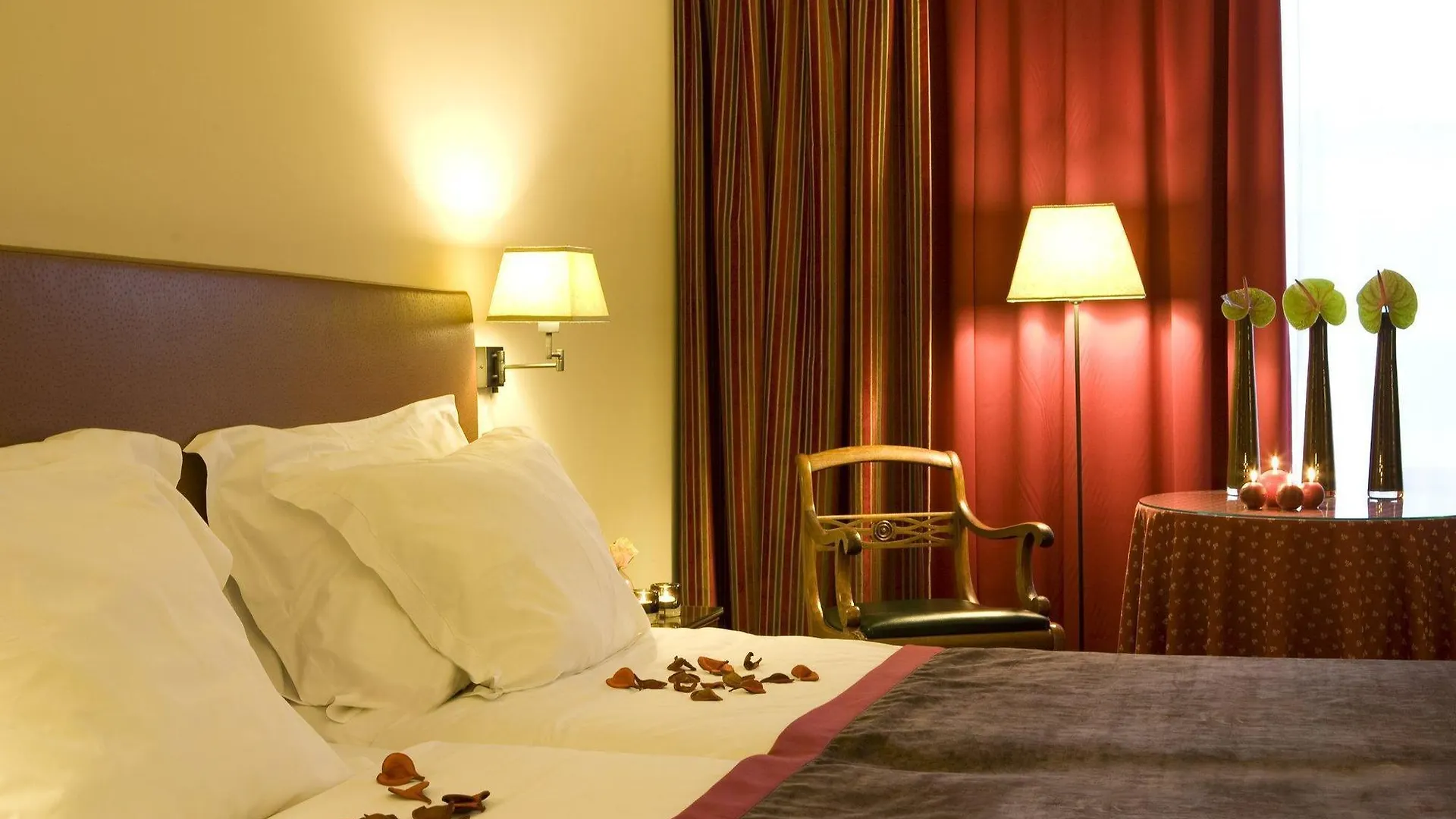 Leonardo Hotel Antwerp The Plaza 4*,